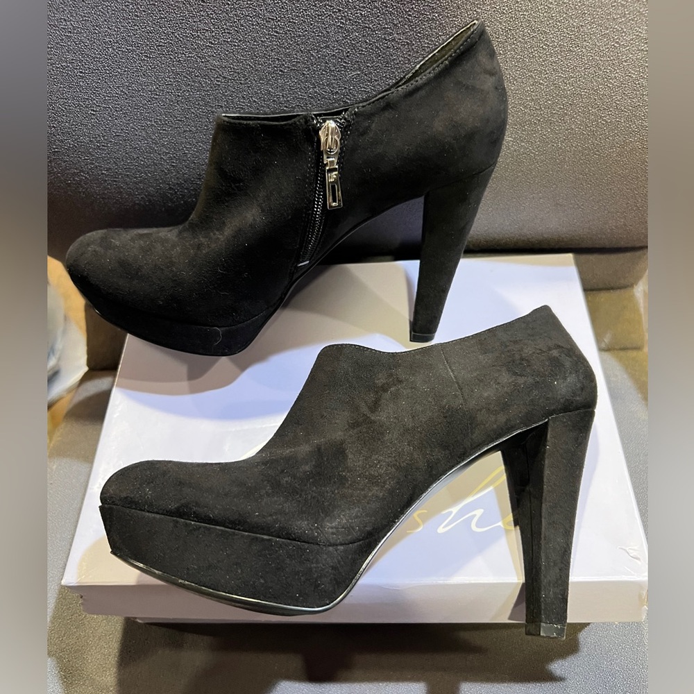Marc Fisher heel platform booties